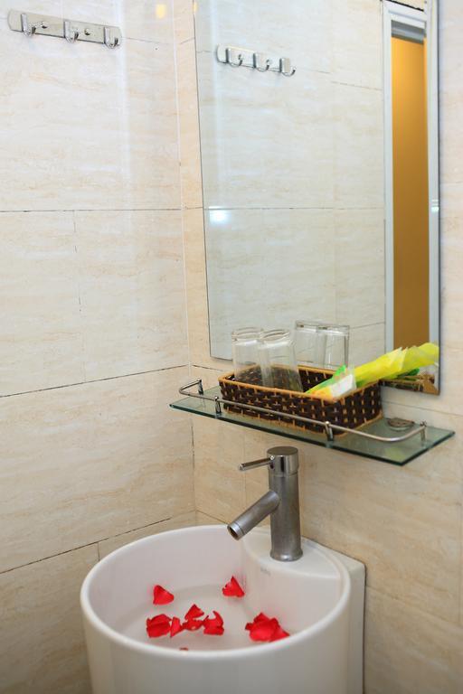 Hanoi Zesty Hotel Quarto foto